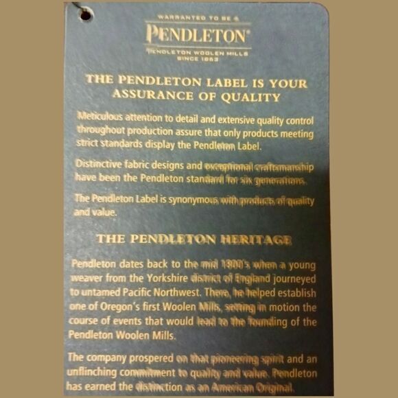  PENDLETON Women's Maroon Heavy Sherpa Jacket. - Picture 10 of 16